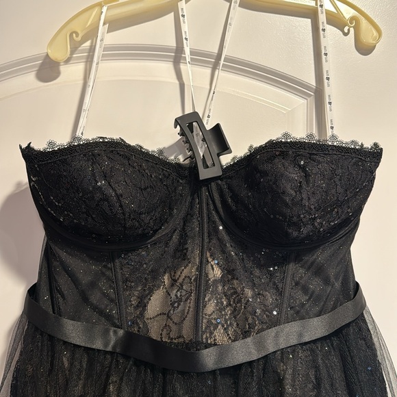 Jules & Cleo Ballgown - Picture 2 of 7